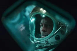 Roy McBride (Brad Pitt)