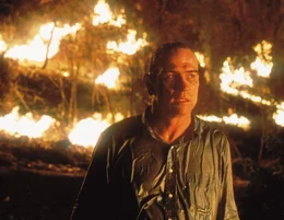 Chief Deputy Marshal Sam Gerard (Tommy Lee Jones) hat den Absturz eines Gefangenentransportflugs &uuml;berlebt. Er bemerkt nicht sofort, dass ein H&auml;ftling das Ungl&uuml;ck f&uuml;r seine Flucht genutzt hat.
