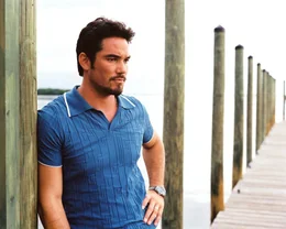 Chris Harrison (Dean Cain)