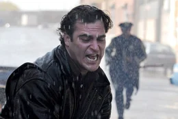 Bobby (Joaquin Phoenix) ist Zeuge am Mord seines Vaters geworden.