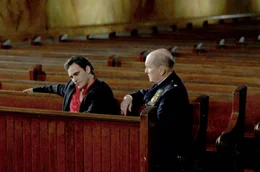 Immer wieder versucht Burt (Robert Duvall, re.), seinen Sohn Bobby (Joaquin Phoenix, li.) zur Vernunft zu bringen.