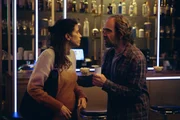 In der Bar eines Wettb&uuml;ros wird Sergio (Luis Tosar) von seiner Frau (Mar&iacute;a Luisa Mayol) zur Rede gestellt.