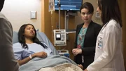v.l.: Asha/ Mara (Camille Hyde), Ellen Vahtra (Jordana Largy) und Dr. Audrey Lim (Christina Chang) v.l.: Asha/ Mara (Camille Hyde), Ellen Vahtra (Jordana Largy) und Dr. Audrey Lim (Christina Chang)