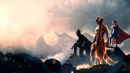 v.li.: Bruce Wayne / Batman (Michael Keaton), Barry Allen/The Flash (Ezra Miller), Kara Zor-El / Supergirl (Sasha Calle)