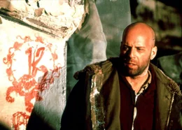 Im Jahr 2035 wird der Schwerverbrecher James Cole (Bruce Willis), einer der wenigen &Uuml;berlebenden einer 39 Jahre zur&uuml;ckliegenden weltweiten Virus-Epidemie, in die Vergangenheit geschickt, um die Ursache dieser Katastrophe zu ergr&uuml;nden...