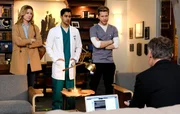 K&ouml;nnen (v.l.n.r.) Nic (Emily VanCamp), Devon (Manish Dayal) und Conrad (Matt Czuchry) erfolgreich gegen Dr. Lane Hunter vorgehen?