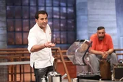 Kochcoach Ali G&uuml;ng&ouml;rm&uuml;s (l.) und Kida Ramadan