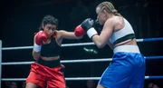 Ali (Alina Şerban, l.) k&auml;mpft den Kampf ihres Lebens.
