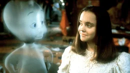 Casper hat in dem M&auml;dchen Kat (Christina Ricci) endlich eine menschliche Freundin gefunden.