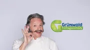 Key Visual Sendereihenbild mit Typo zu "Gr&uuml;nwald Freitagscomedy"mit G&uuml;nter Gr&uuml;nwald in seiner Rolle als Joe Waschl (April 2019).