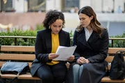 Kim (Judy Reyes, l.) und Benita Alexander (Mandy Moore). Kim (Judy Reyes, l.) und Benita Alexander (Mandy Moore).