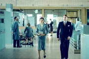 Wernher von Braun und seine Sekret&auml;rin in Peenem&uuml;nde, wo er Raketen f&uuml;r den Krieg baut.