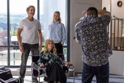 V.l.: Jori (Guido Broscheit), Patrizia (Miriam Lahnstein), Stella (Bettine Langehein), Easy (Lars Steinh&ouml;fel)