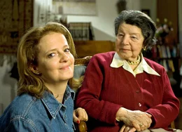 (v.li.): Dodo Kresse (Mosers Gro&szlig;nichte) und Lotte Michner (Mosers Nichte).