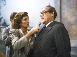 Iris Berben und Diether Krebs in dem Sketch "Politik".