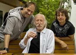 Regisseur Wolfgang Liemberger, Karl Merkatz und Kameramann Robert Angst.