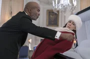 David Alan Grier as Clark Greene Jr. and Carrie Preston as Elsbeth Tascioni (photo credit in source). David Alan Grier as Clark Greene Jr. and Carrie Preston as Elsbeth Tascioni (photo credit in source).