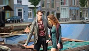 Nicht mehr sie selbst: die unter Drogen und Schock stehende 15-J&auml;hrige Jessica (Muriel Wimmer) und ihr Loverboy Nils (Vladimir Burlakov).