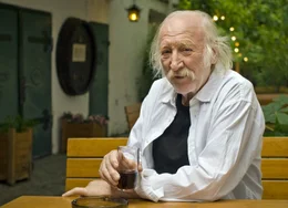 Karl Merkatz.
