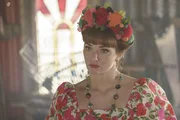 Lady Gabriella Penrose-Howe (Eleanor Tomlinson)