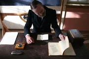 Konrad Duden und sein schwarzes Büchlein. Konrad Duden und sein schwarzes Büchlein.
