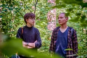 Noah (Philip Rüger, re.) findet in Joel (Samuel Koch, li.) einen unerwarteten Verbündeten. Noah (Philip Rüger, re.) findet in Joel (Samuel Koch, li.) einen unerwarteten Verbündeten.