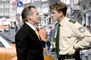 (v.li.): Fritz Wepper (Wolfgang W&ouml;ller), Lars Westr&ouml;m (Polizist Anton Meier).