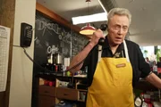 Frank (Christopher Walken) heckt f&uuml;r seine Freunde einen Plan aus.