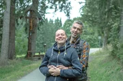 In der neuen SWR Doku-Reihe "Alles Liebe!" erz&auml;hlen au&szlig;ergew&ouml;hnliche Liebespaare ihre Geschichte. Marius und Heiko haben f&uuml;reinander ihren Traumberuf aufgegeben: das Priesteramt.