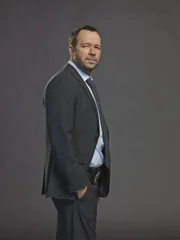 (4. Staffel) - Ist für seine unkonventionellen Ermittlungsmethoden bekannt: Danny Reagan (Donnie Wahlberg) ... (4. Staffel) - Ist für seine unkonventionellen Ermittlungsmethoden bekannt: Danny Reagan (Donnie Wahlberg) ...