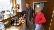 Otto und Ingrid testen den "Pizzazz".