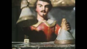 Im einst traditionellen Orgelbauerdorf Waldkirch im Schwarzwald zeigt dieses Beispiel, wie ausgefeilt die Figuren sich bewegen: ein hölzerner Magier, der den Würfel unter dem Hut verschwinden lassen kann. Im einst traditionellen Orgelbauerdorf Waldkirch im Schwarzwald zeigt dieses Beispiel, wie ausgefeilt die Figuren sich bewegen: ein hölzerner Magier, der den Würfel unter dem Hut verschwinden lassen kann.