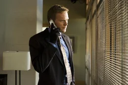 Der Unternehmer Bill Cox (Paul Bettany) hat einen teuflischen Plan: Er will jeweils 10.000 US Dollar der 10.000 reichsten Kunden einer renommierten Bank auf ein geheimes Konto &uuml;berweisen lassen. So h&auml;tte er insgesamt 100 Millionen US Dollar zu veruntreuen.