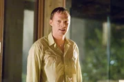 Mit ihm ist nicht zu spa&szlig;en: der Kriminelle Bill Cox (Paul Bettany) geht, um an sein Ziel zu kommen, auch &uuml;ber Leichen ...