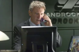 Erlebt den Albtraum seines Lebens: Sicherheitschef einer Bank Jack Stanfield (Harrison Ford) ...