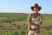 Birgit Peters im den wilden Gebieten Afrikas
