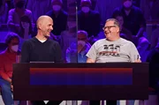 Rateteam-Kapit&auml;n Elton (r.) und der Schauspieler Christoph Maria Herbst (l.) bilden ein Rateteam.