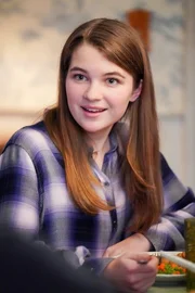 Raegan Revord (Missy Cooper). Raegan Revord (Missy Cooper).