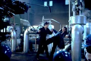 Funsch (Jason Statham) im Kampf mit Yulaw (Jet Li)