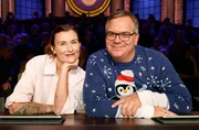 Rateteam-Kapitän Elton (r.) mit Diane Messner (l.), der Ehefrau des Extrembergsteigers und Abenteurers, Reinhold Messner. Rateteam-Kapitän Elton (r.) mit Diane Messner (l.), der Ehefrau des Extrembergsteigers und Abenteurers, Reinhold Messner.