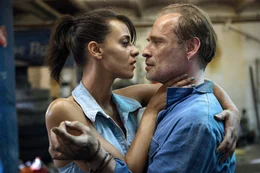Silvia (Edita Malovcic), Gerry (Johannes Krisch)