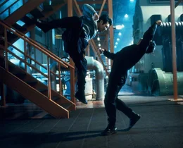 Gabe Law/ Gabriel Yulaw/ Lawless (Jet Li, l.)