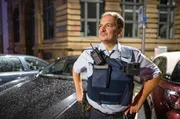 Polizeihauptkommissar Michael Kirch in der Mainzer Neustadt Polizeihauptkommissar Michael Kirch in der Mainzer Neustadt