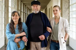 (v.li.): Grete &Ouml;ller (Maria Hofst&auml;tter), K&auml;pt&rsquo;n Gruber (G&uuml;nter Tolar), Lisa Nemeth (Miriam Fussenegger).