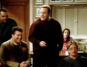 Doug (Kevin James, Mitte) hat sich ein paar ehemalige Football-Kumpels eingeladen, um &uuml;ber alte Zeiten zu reden...