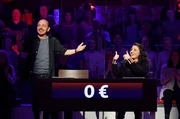 Rateteam-Kapit&auml;n Bernhard Ho&euml;cker (l.) und die ehemalige Box-Weltmeisterin Susianna &bdquo;Susi&ldquo; Kentikian (r.) bilden ein Rateteam.