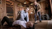 Finden den verletzten Roman Nowak (Maciej Salamon): Hannah (Jana Klinge) und Hauke (Hinnerk Schönemann) Finden den verletzten Roman Nowak (Maciej Salamon): Hannah (Jana Klinge) und Hauke (Hinnerk Schönemann)