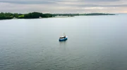 Morgens um 5.00 Uhr in der Flensburger Förde: Den Fang des Tages verkauft Uwe Lund später direkt von seinem Boot. Morgens um 5.00 Uhr in der Flensburger Förde: Den Fang des Tages verkauft Uwe Lund später direkt von seinem Boot.