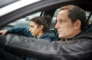 Jasna Shaqiri (Karine Guignard) und ihr Kollege von der Züricher Polizei (Christoph Lanz) nehmen Milas Wachmann fest. Jasna Shaqiri (Karine Guignard) und ihr Kollege von der Züricher Polizei (Christoph Lanz) nehmen Milas Wachmann fest.