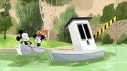 L-R: Micky Maus, Minnie Mouse